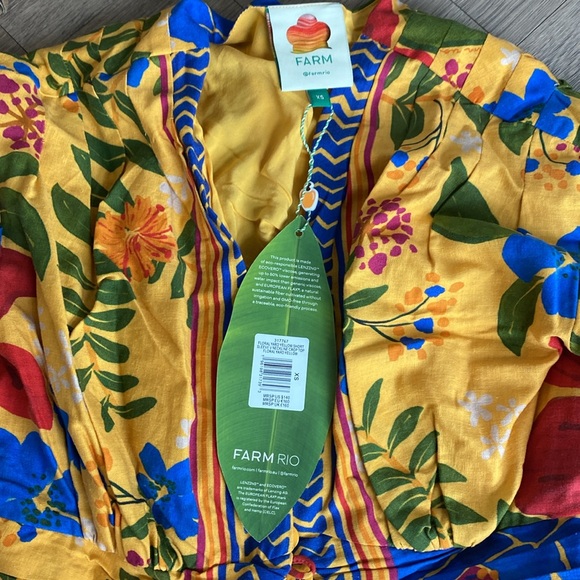 Farm Rio Yellow Floral Crop Top - Picture 3 of 13